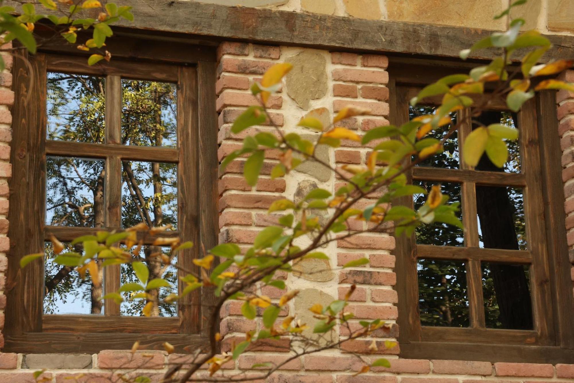 Chateau Orberi Hotel Iqaltʼo Kültér fotó