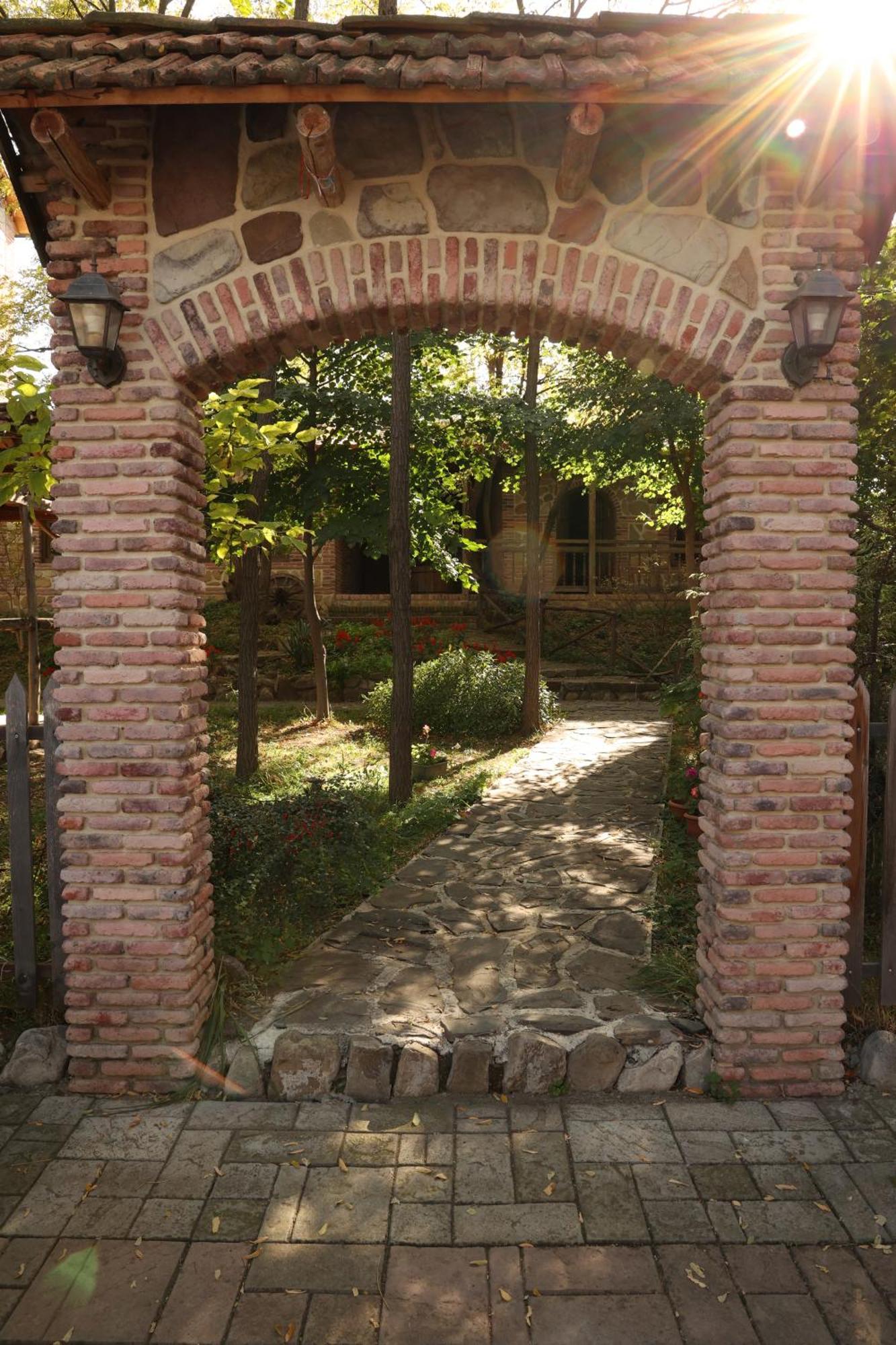 Chateau Orberi Iqaltʼo Kültér fotó
